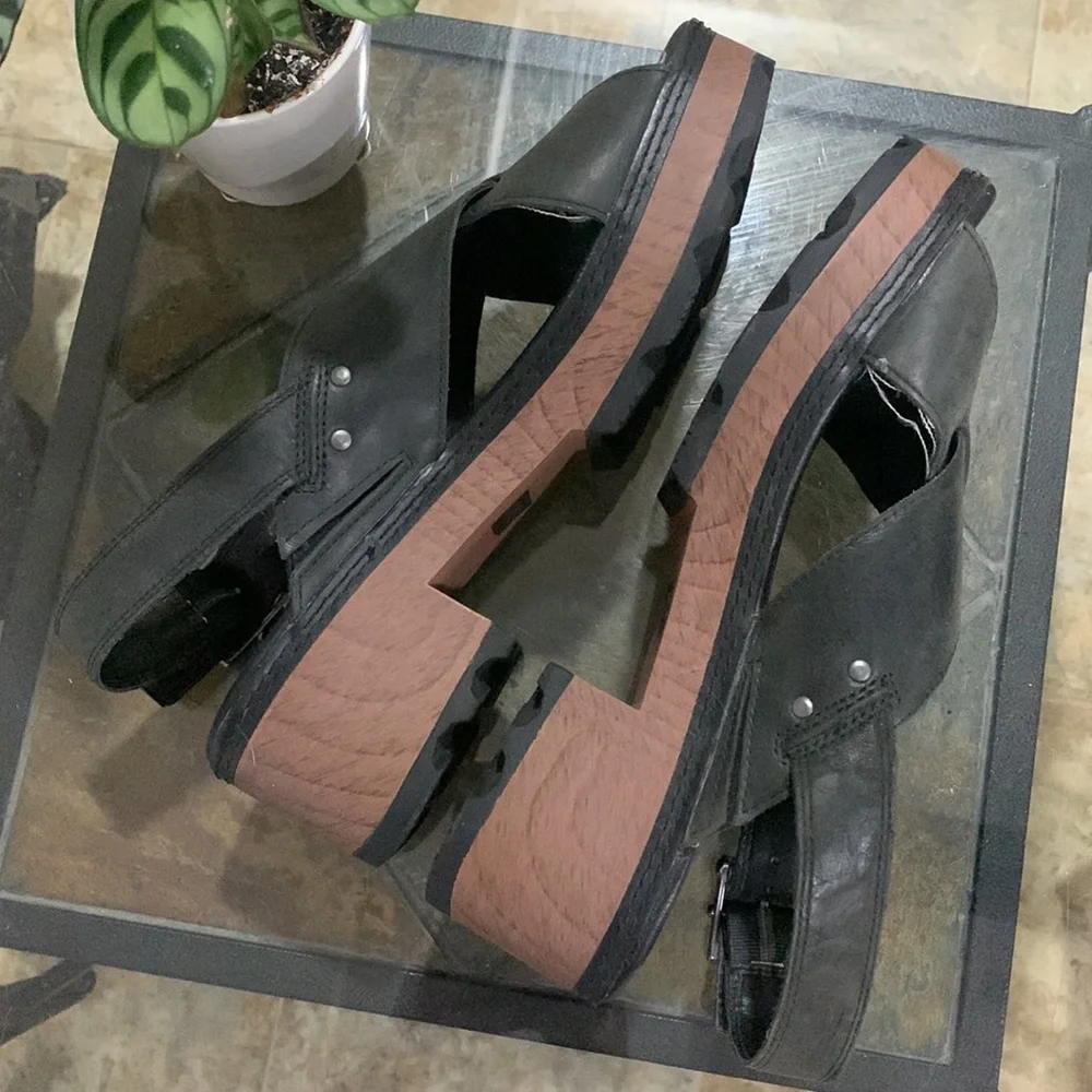 CAT (CATERPILLAR) Chunky Block Wood Heel Black Leather Slingback Sandals - Picture 4 of 12